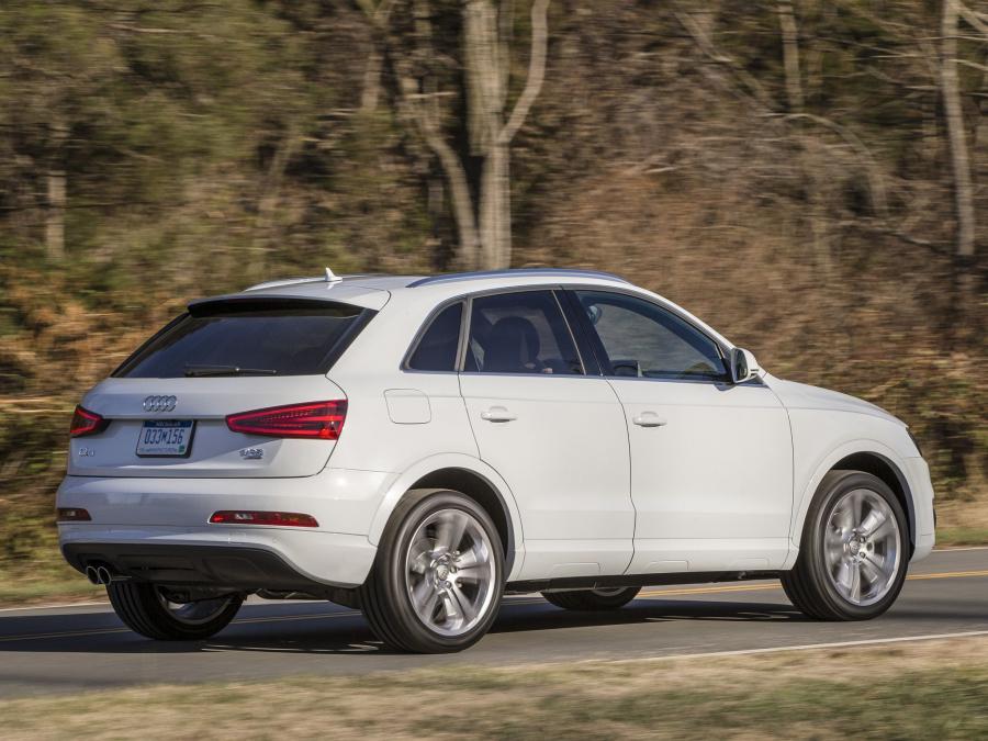  Audi Q3 2.0 TFSI Quattro (8U) 2011 года  (WW) (фото 9 из 38)